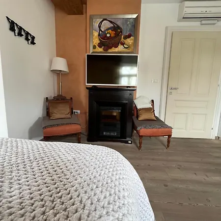 Alice - Adults Only Maison d'hôtes 4*