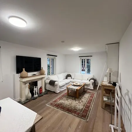 Alice - Adults Only Konukevi Bled