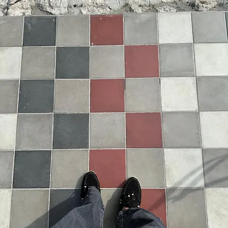 Alice - Adults Only Pensión 4*