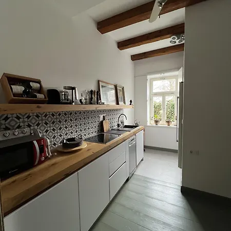 Konukevi Alice - Adults Only 4*