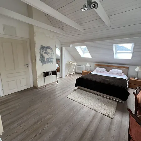 Alice - Adults Only 4*