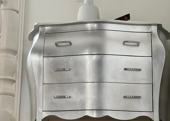 Alice - Adults Only בלד