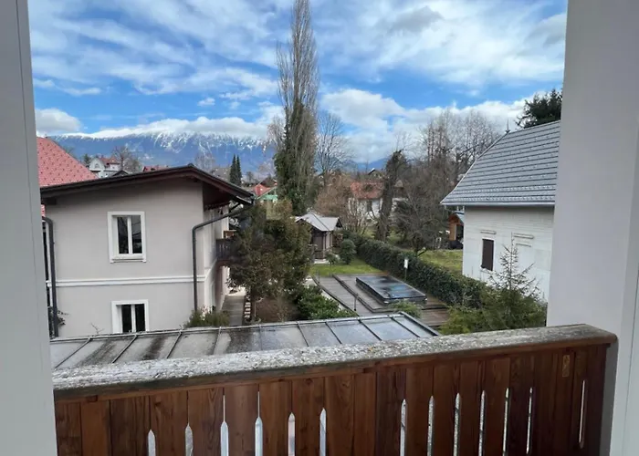 Alice - Adults Only בית הארחה 4*