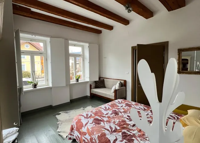 Alice - Adults Only בית הארחה