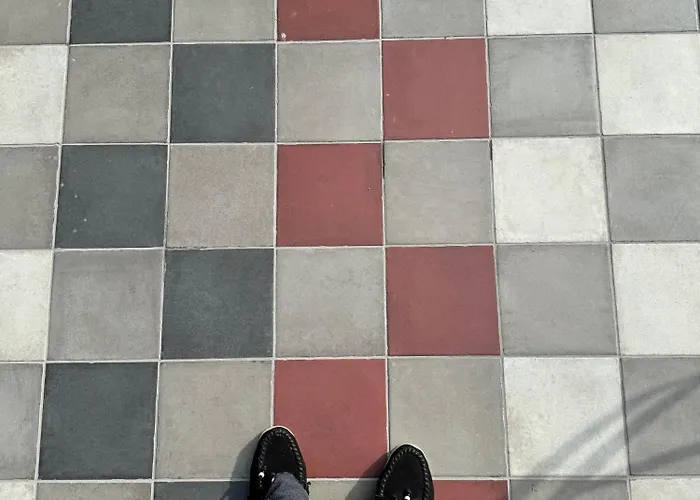 Alice - Adults Only בית הארחה 4*