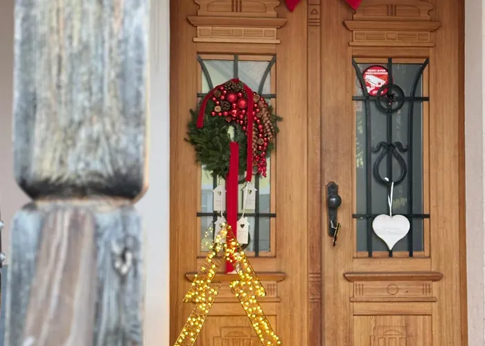 Alice - Adults Only 4*