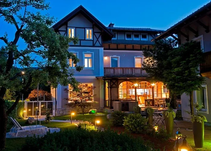 Alice - Adults Only בית הארחה