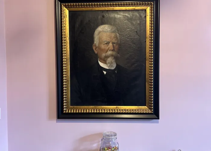 Alice - Adults Only בית הארחה 4*