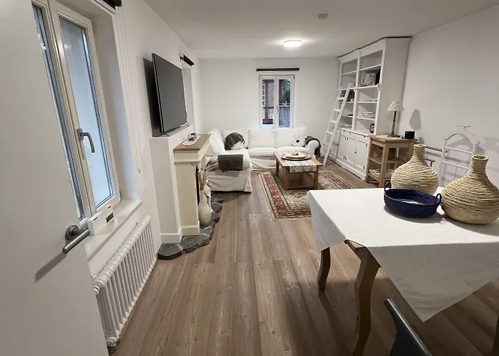 Alice - Adults Only Hiša za goste 4*